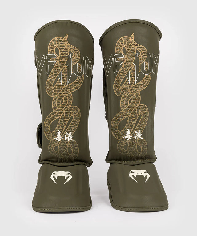 Venum Kickboks Benskydd Serpenti – Khaki Grön