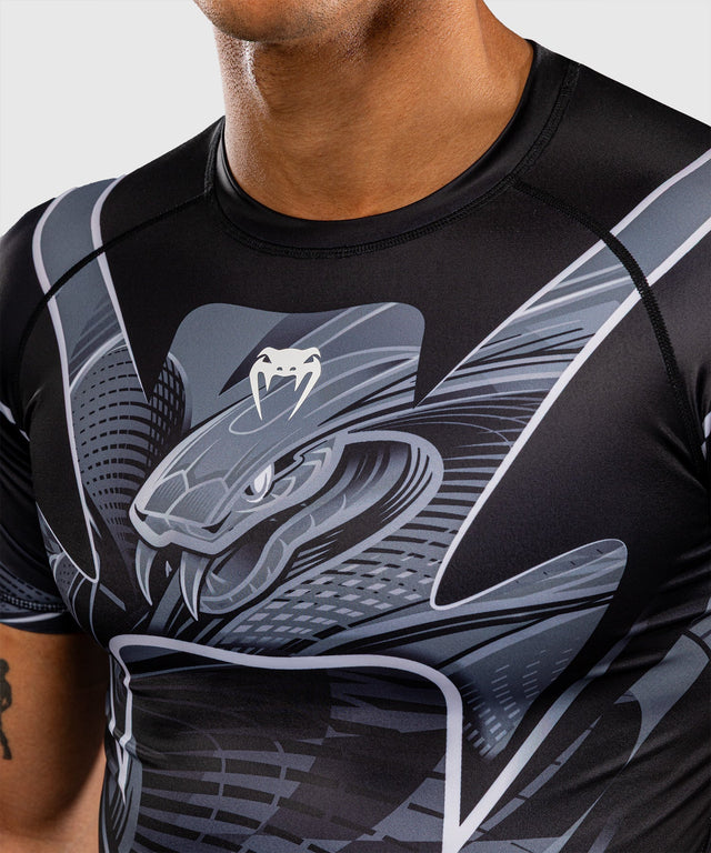Rashguard Venum Crimson Viper 2.0 manches courtes – Noir/Gris