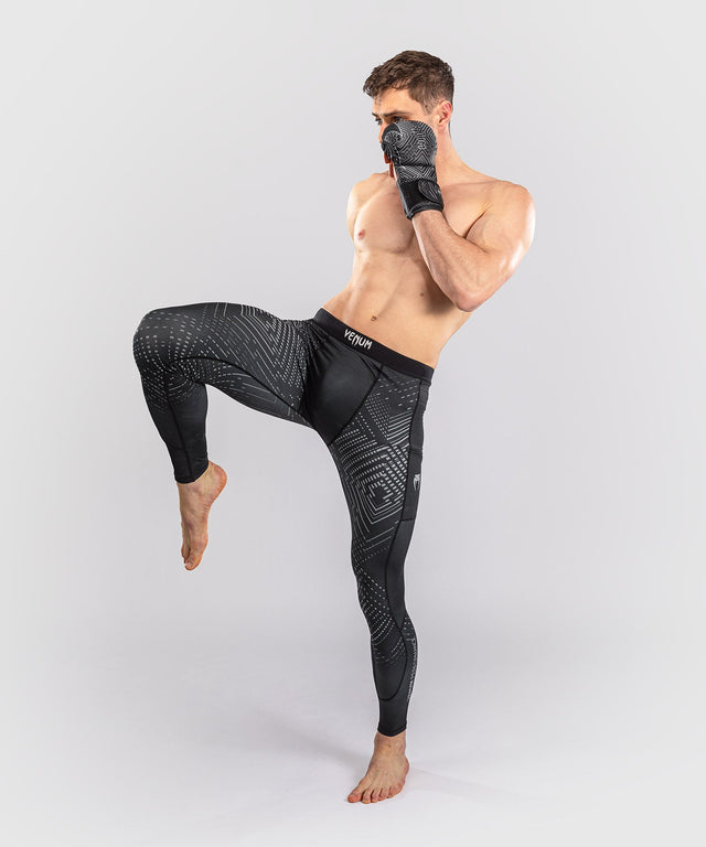 Pantaloncini a compressione Venum Midnight Fury – Nero/Grigio/Argento