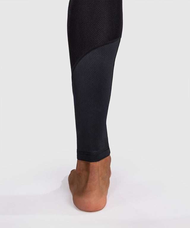 Shorts de compression Venum Amazonia Reborn – Noir/Gris (VENUM-06451-109)