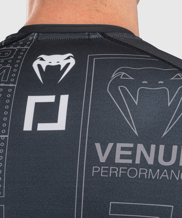 Venum Rashguard Karate Combat Dlouhé rukávy - Černá/Šedá