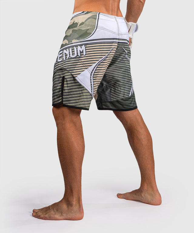 Shorts de MMA Venum Camo Hero – Kaki/Blanc cassé