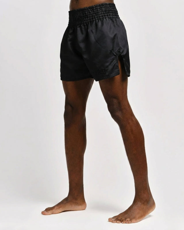 Caged Muay Thai shorts Classic – Sort/Sort