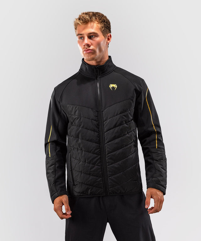 Casaco softshell Venum Paddock – Preto/Ouro