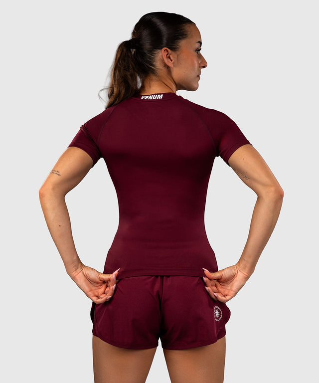 Venum Rashguard Aero XT Kurzarm – Pflaume