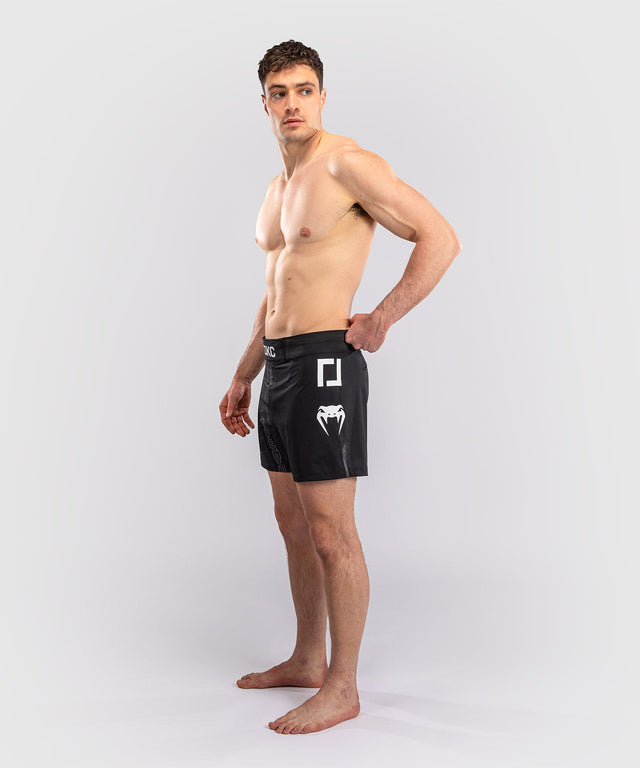 Venum MMA-shorts Karate Combat – Sort/Grå