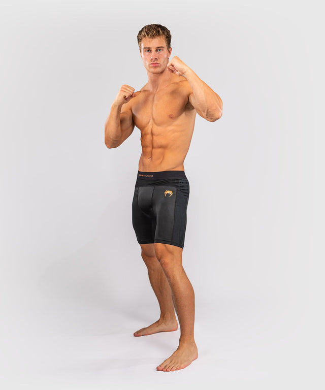 Venum G-Fit Revolution Kompressionsshorts G-Fit Vale Tudo-shorts – Svart/Koppar