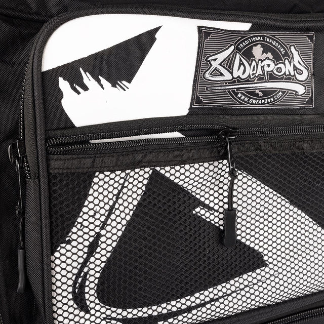 8 WEAPONS Gym bag BIG 8 – Black/White