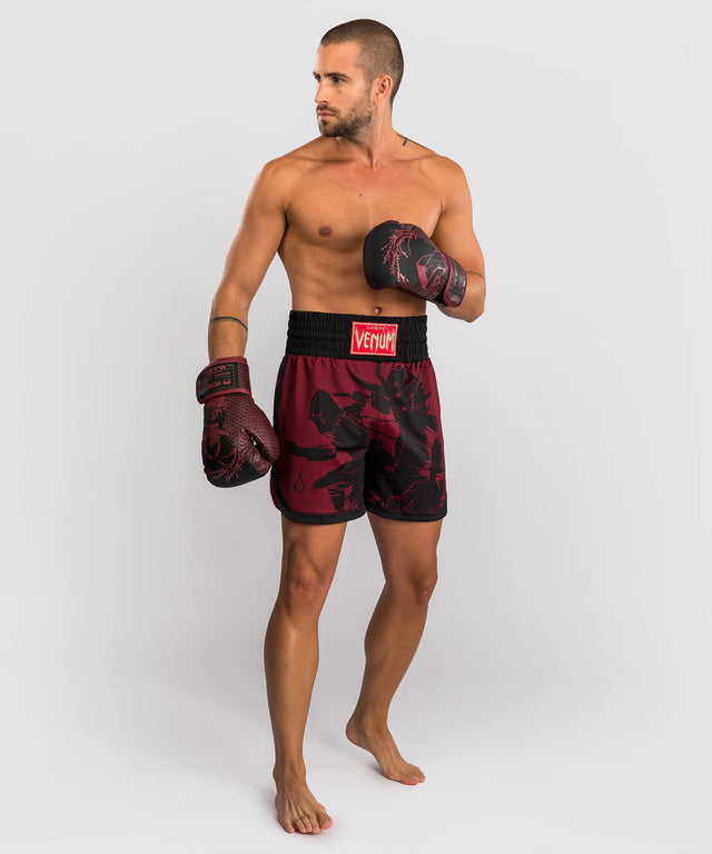Shorts de boxe Venum x Assassin's Creed Shadows – Bordeaux/Noir