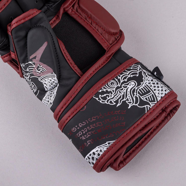 8 WEAPONS MMA-handsker Sak Yant Naga – Sort/Marineblå