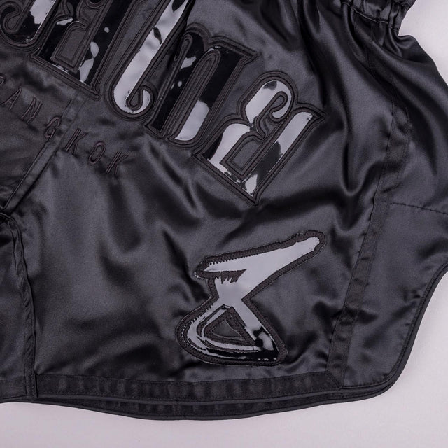 8 WEAPONS Muay Thai shorts Bangkok – Sort