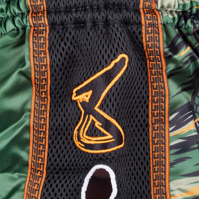 8 WEAPONS Muay-Thai-Shorts Beastial Viper – Khaki