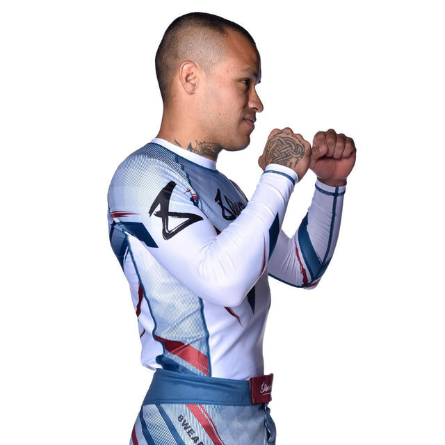 8 WEAPONS Rashguard Shift – Weiß/Navy/Rot