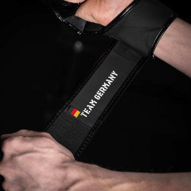 Phantom Athletics MMA-Handschuhe German Eagle – Schwarz
