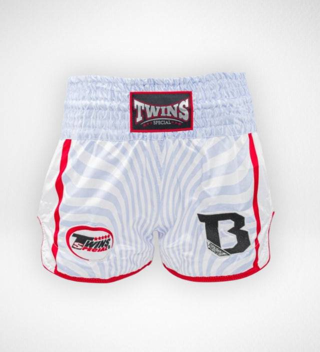 Twins Muay-Thai-Shorts TBT8 – Weiß/Rot