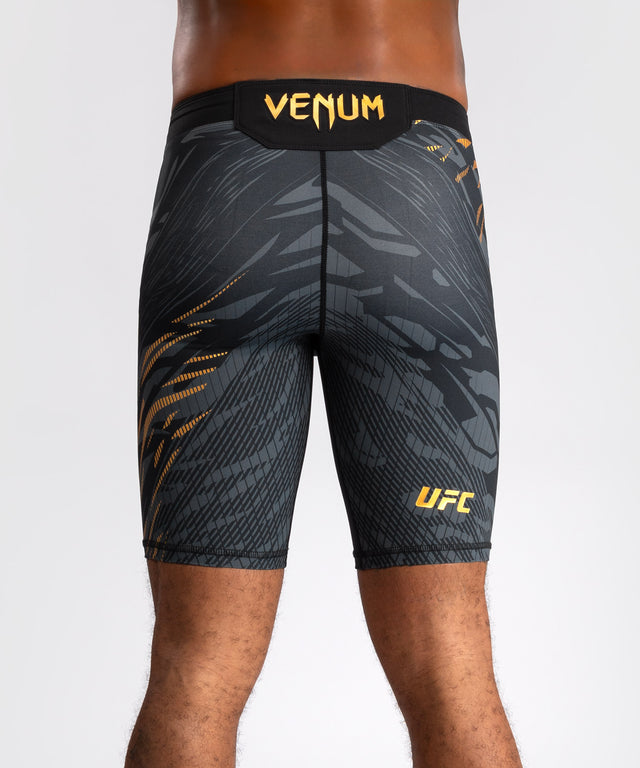 Shorts de MMA Venum UFC Vale Tudo Fight Night Fusion – Champion