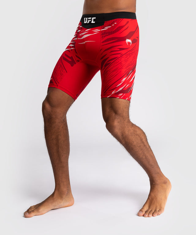Venum UFC Vale Tudo Fight Night Fusion Shorts - Rød