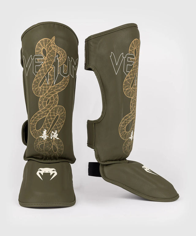 Venum Kickboks Benskydd Serpenti – Khaki Grön