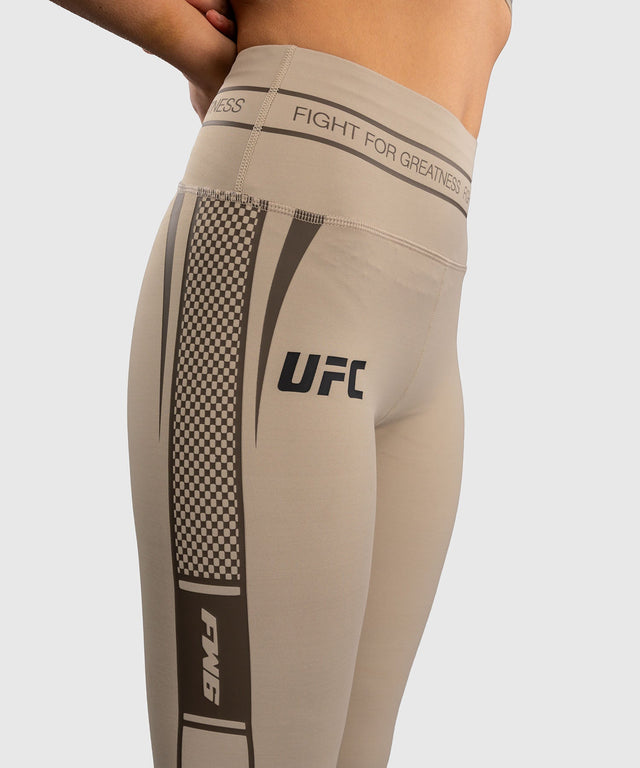 Pantaloncini a compressione Venum UFC Unity da donna – Sabbia