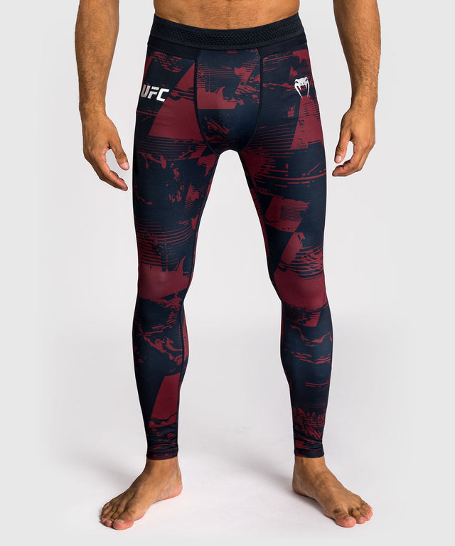 Pantaloncini a compressione Venum UFC Zenith – Blu navy/Bordeaux/Argento