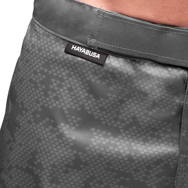 Hayabusa MMA-shorts Hex Mid-Thigh – Grå