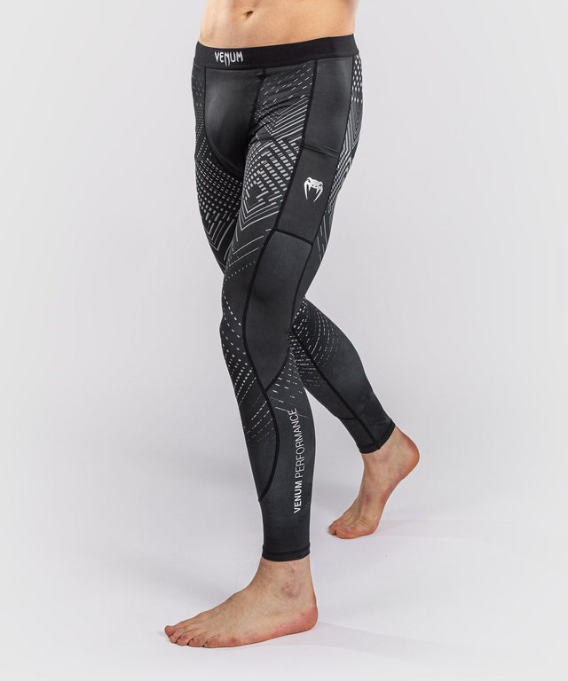 Pantaloncini a compressione Venum Midnight Fury – Nero/Grigio/Argento