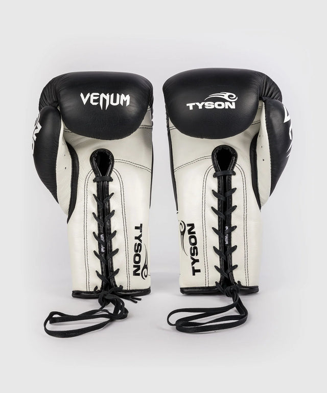 Venum x Mike Tyson Boksehandsker Giant 2.0 Pro med snøreluk - Sort/Hvid