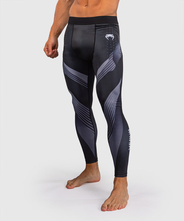 Venum Compression Shorts No-Gi 6.0 – Black/White