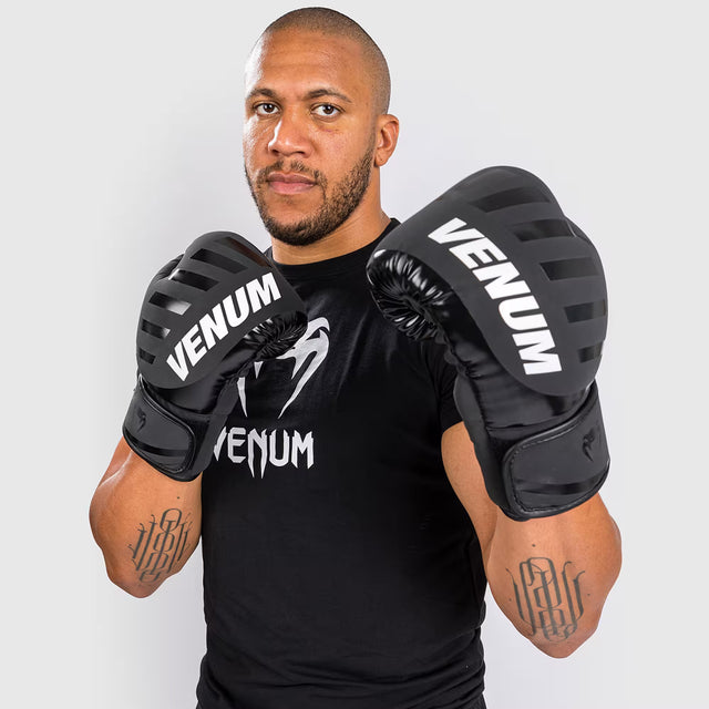 Gants de boxe Venum Challenger 3.0 Shockwave – Noir/Blanc