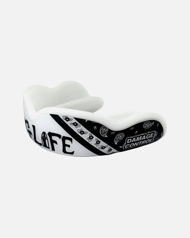 Protetor bucal Damage Control Extreme Impact Series Thug Life – Preto/Branco