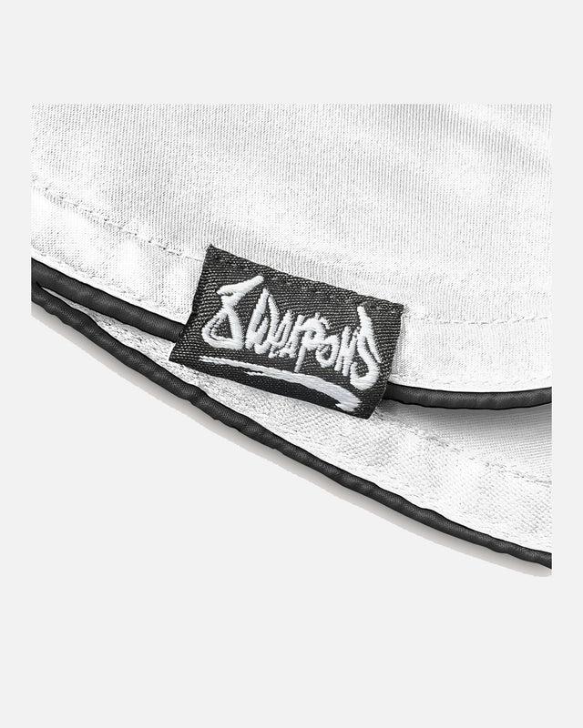 8 WEAPONS Muay Thai shorts Mongkol – Hvid/Sort