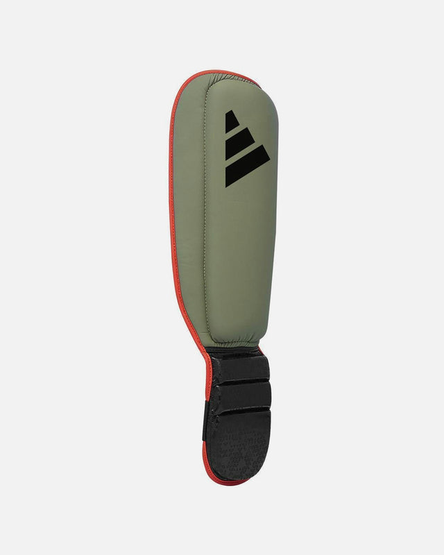 Adidas Schienbeinschoner Combat 50 – Grün/Schwarz