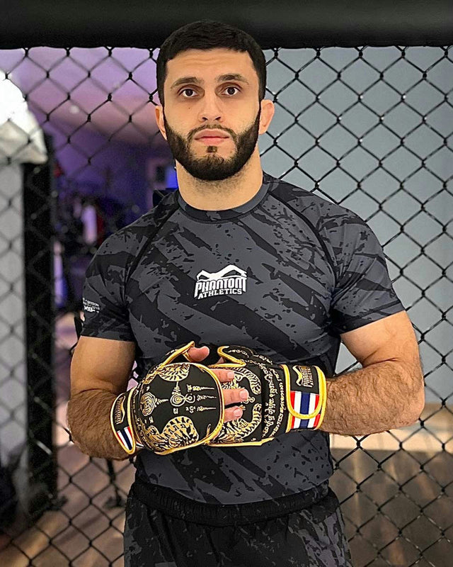 Rękawice MMA sparingowe Phantom Athletics Muay Thai – Czarne/Złote