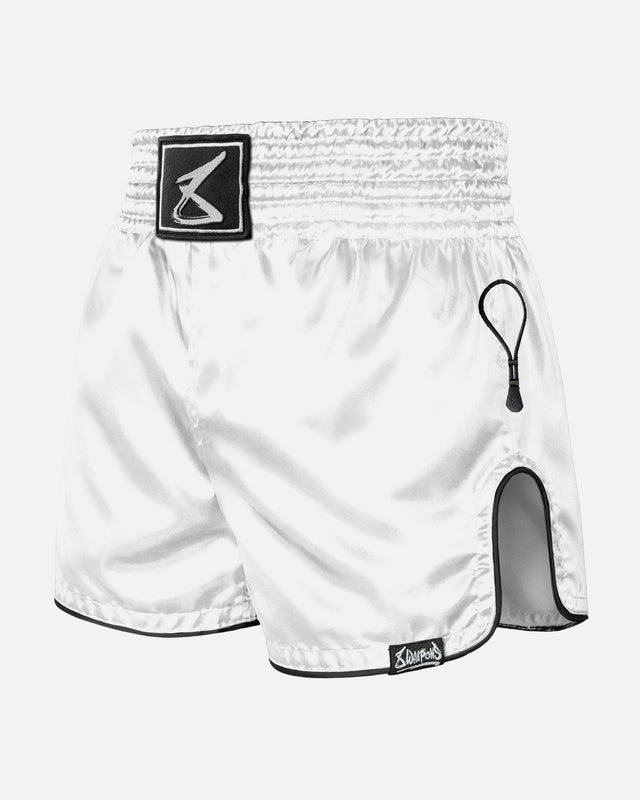 8 WEAPONS Muay Thai shorts Mongkol – Hvid/Sort