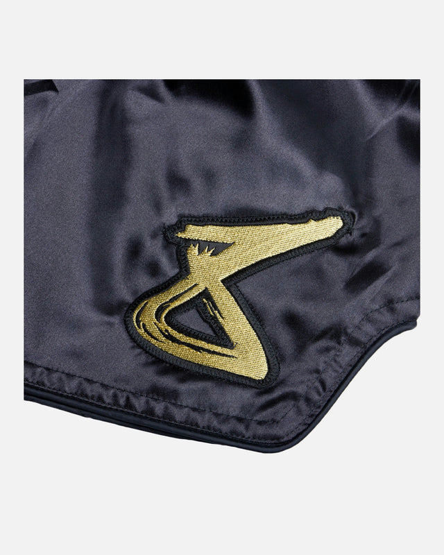 8 WEAPONS Muay Thai Shorts Strike - Zwart/Goud