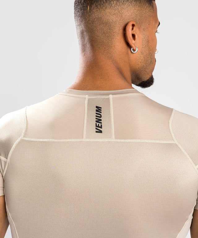 Venum Rashguard G-Fit Air Korta ärmar – Sand – T-shirt