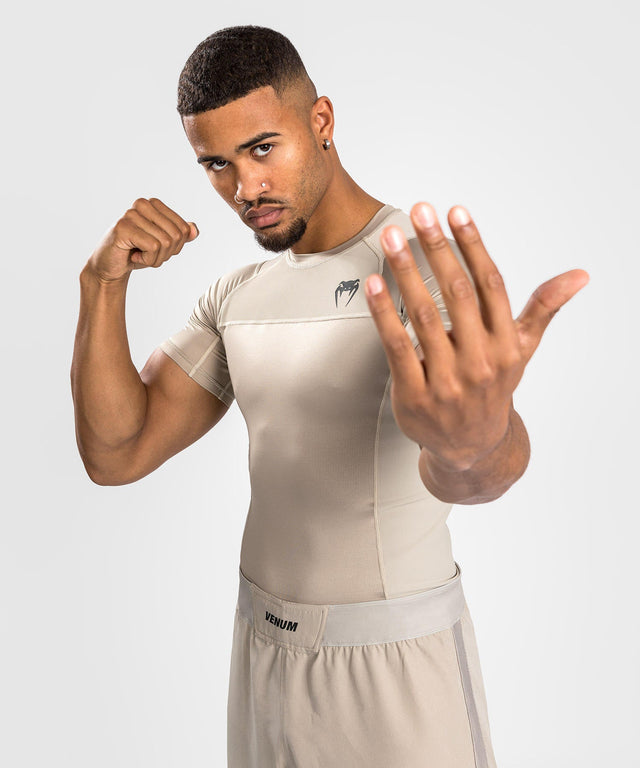 Venum Rashguard G-Fit Air Korta ärmar – Sand – T-shirt