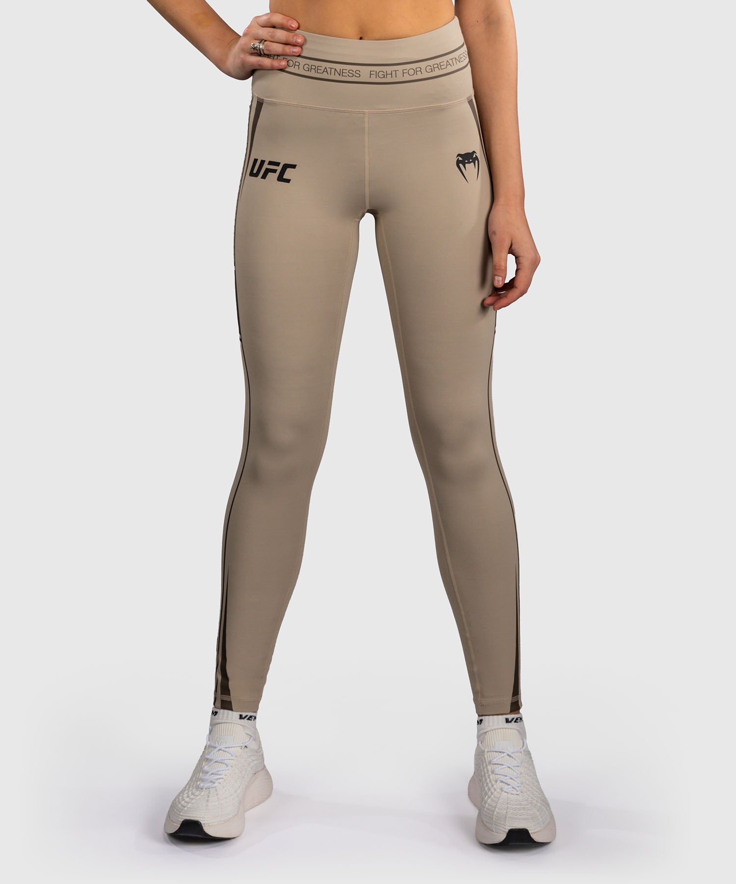 Pantaloncini a compressione Venum UFC Unity da donna – Sabbia