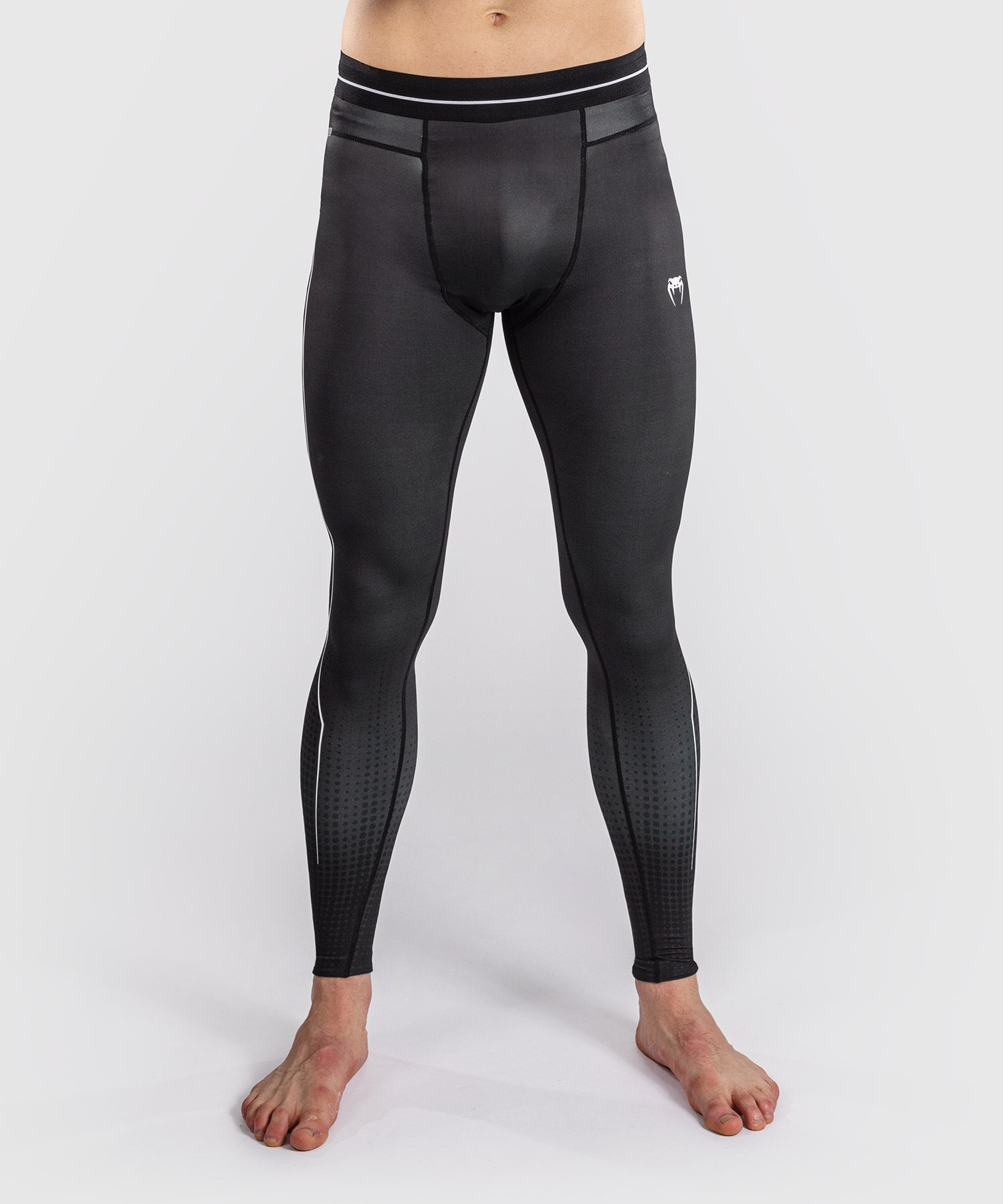 Shorts de compression Venum Stealth – Noir/Blanc