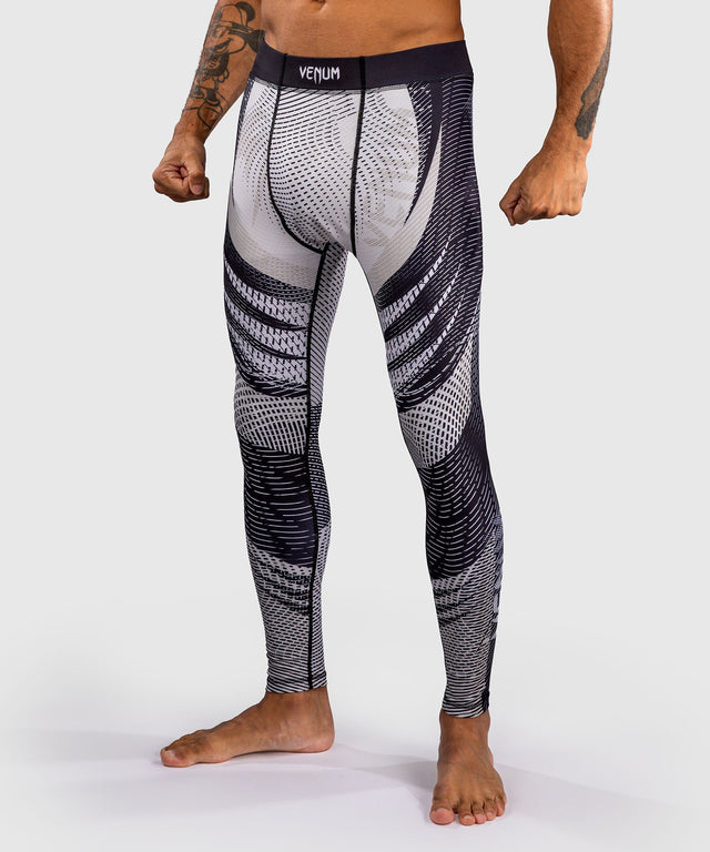 Spodenki kompresyjne Venum Galactic 3.0 – Offwhite/Czarne