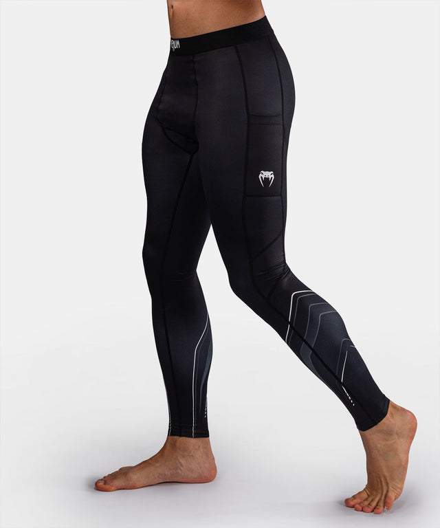 Shorts de compression Venum Streamline – Noir/Blanc