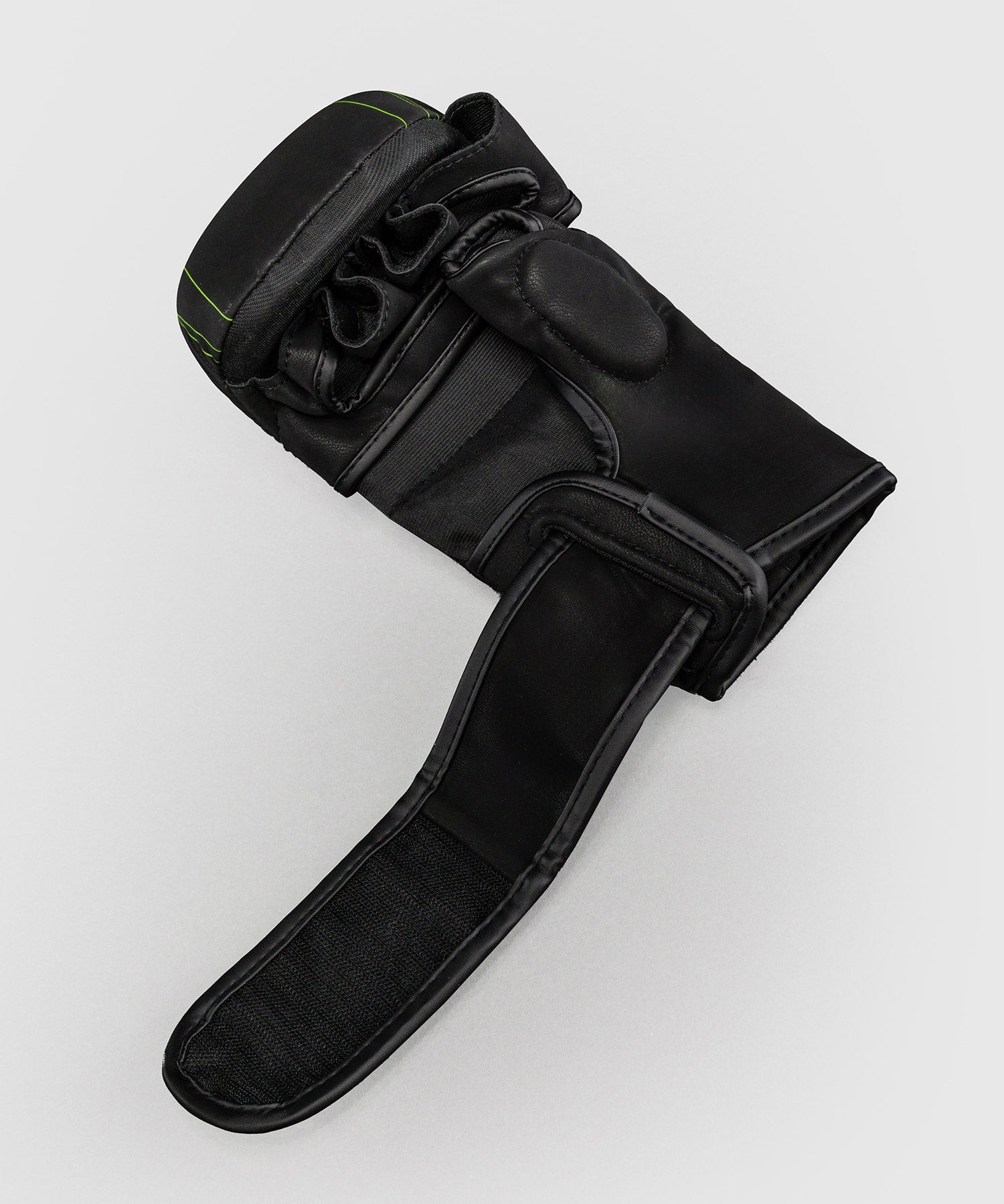 Venum MMA Handschoenen Amazonia Reborn - Zwart/Groen