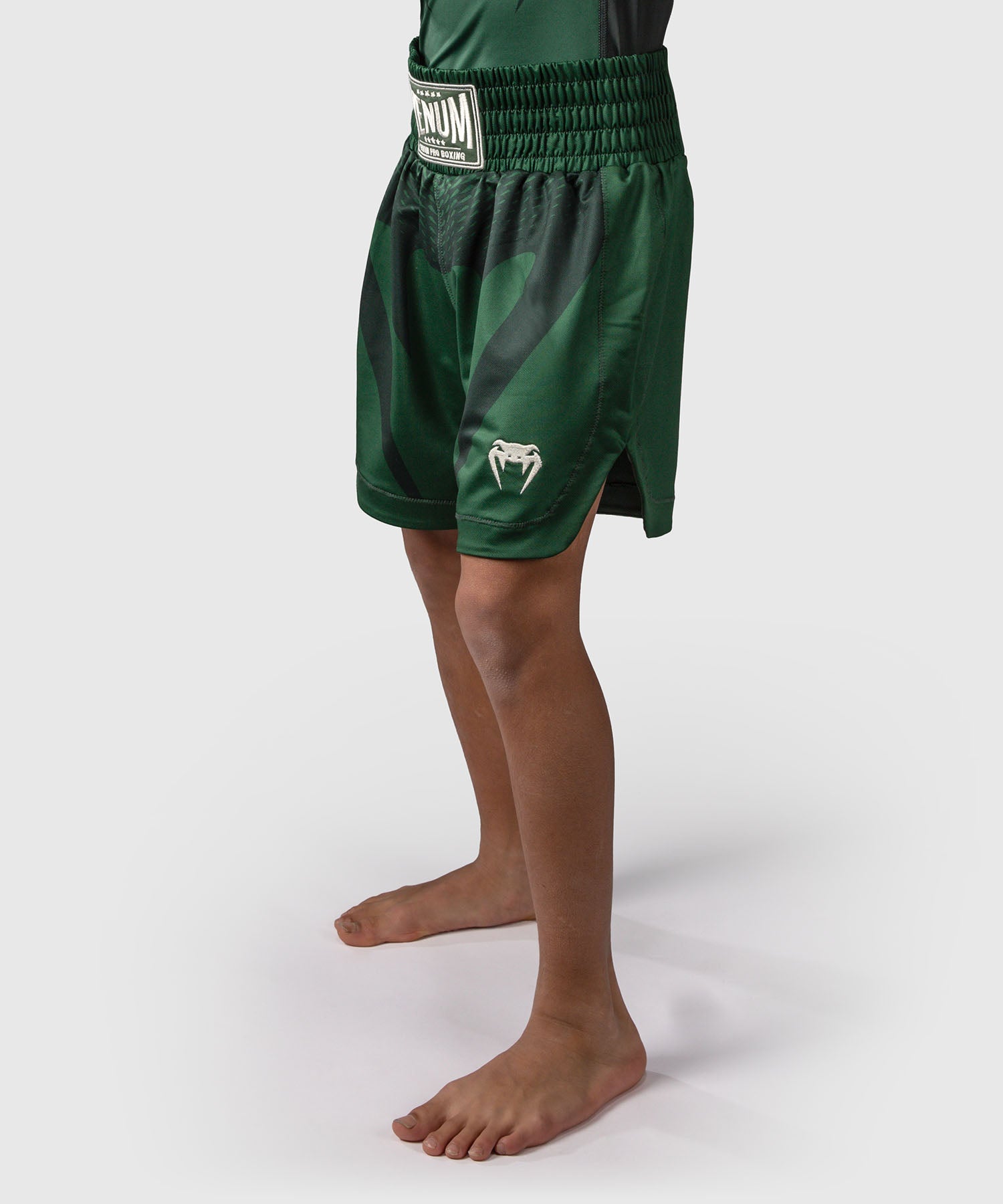 Shorts de boxe Venum Attack Enfant – Vert/Blanc cassé