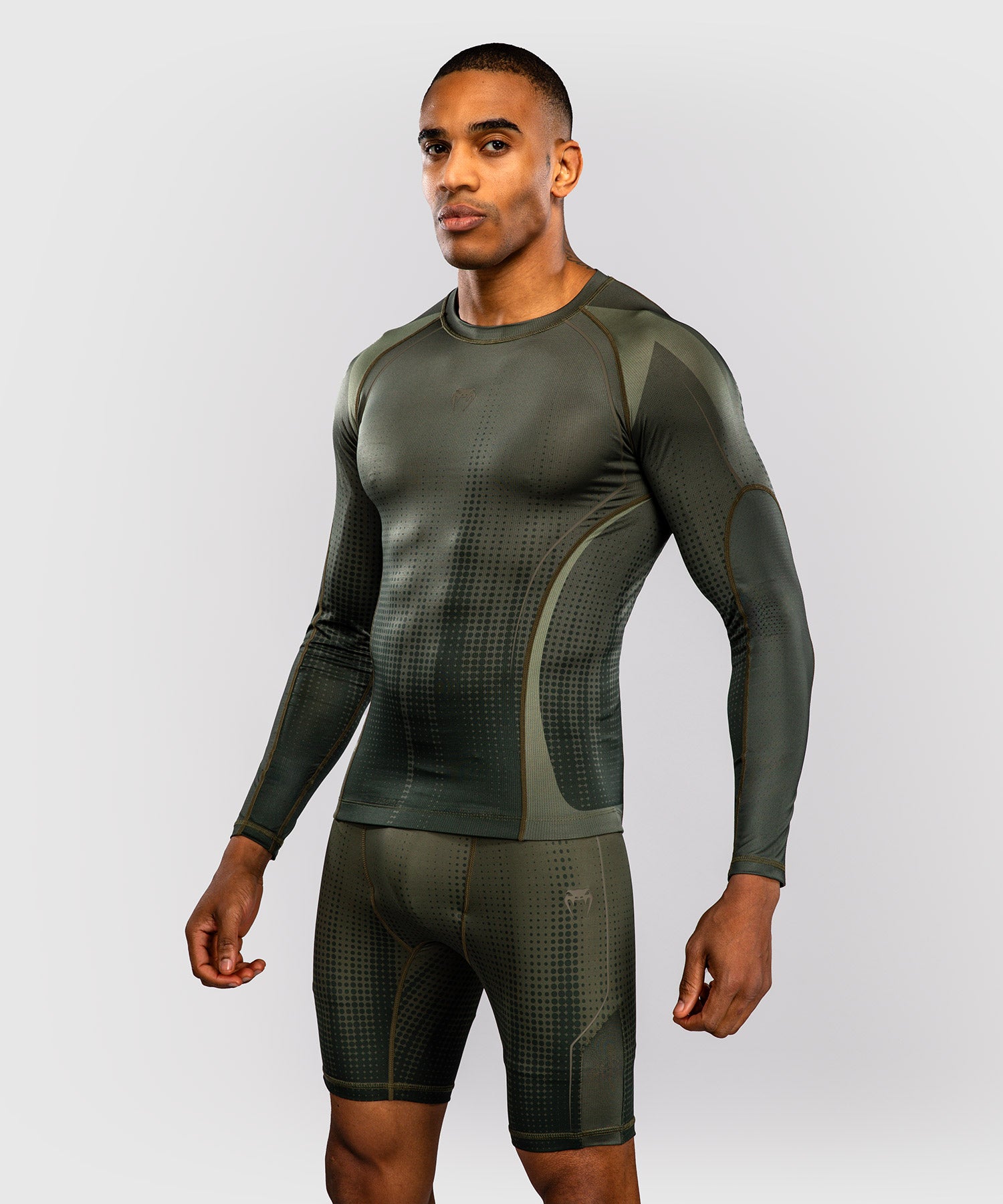 Venum Rashguard Stealth Lange Mouwen – Khaki/Armeegreen
