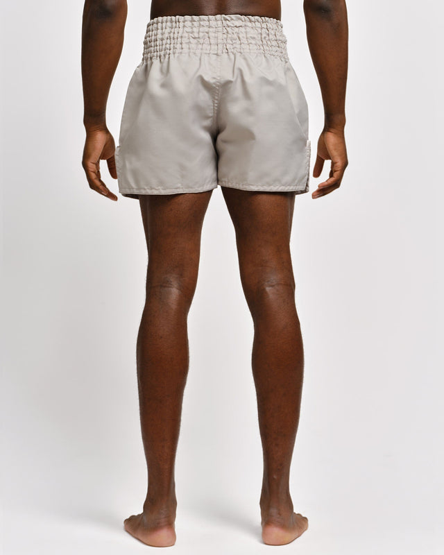 Caged Muay Thai shorts Classic – Lys grå/sort