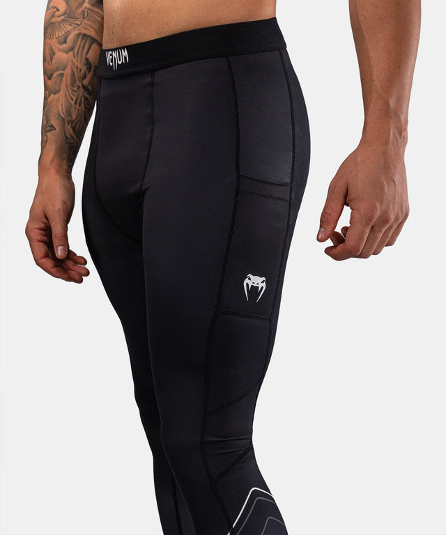 Shorts de compression Venum Streamline – Noir/Blanc