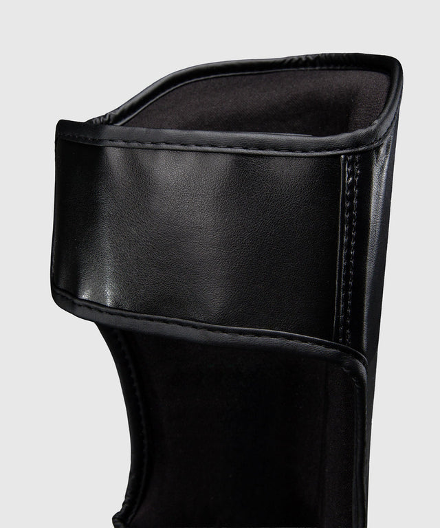 Ringhorns Benskydd Charger – Svart/Guld