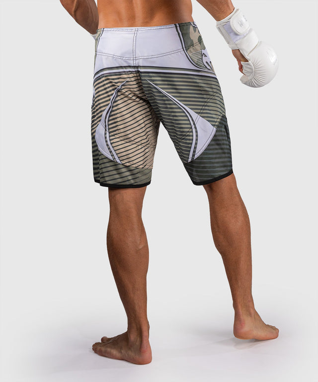Shorts de MMA Venum Camo Hero – Kaki/Blanc cassé