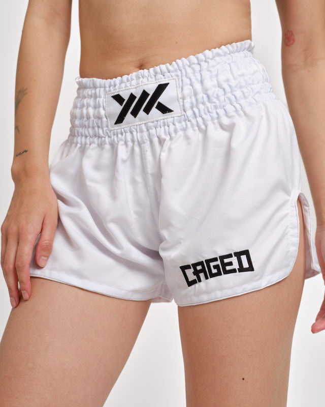 Caged Muay Thai shorts Classic - Hvid/Sort kvinde