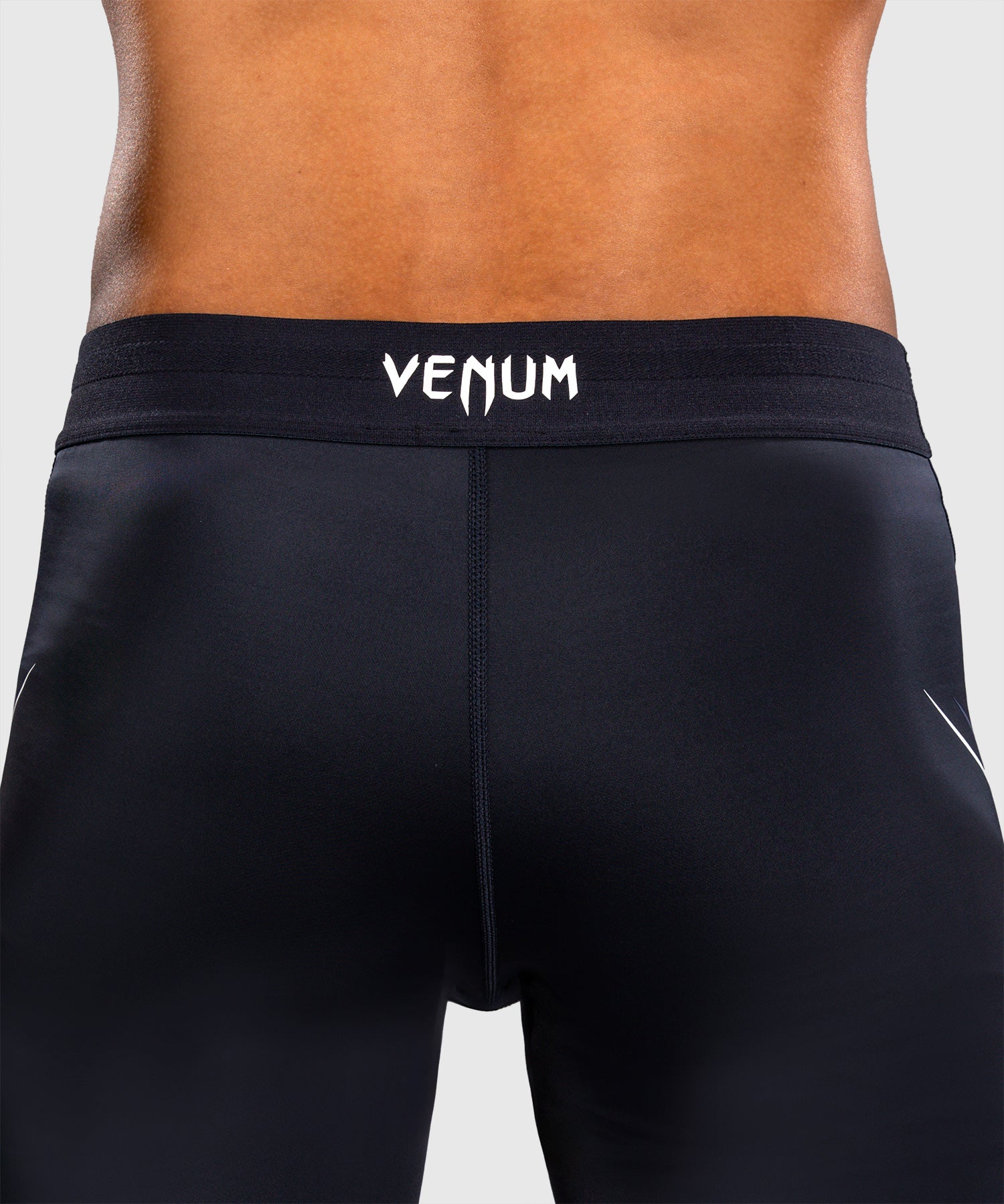 Venum Compression Shorts G-Core – Navy/White